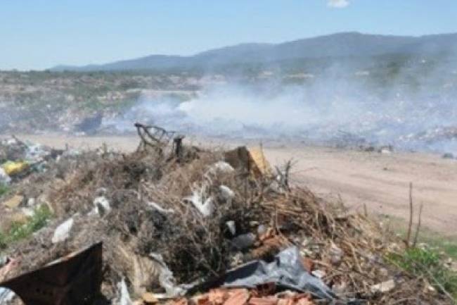 Entre el humo y denuncias, el Municipio de Capilla del Monte sigue en jaque