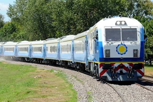 Promueven el regreso del tren de pasajeros a la región