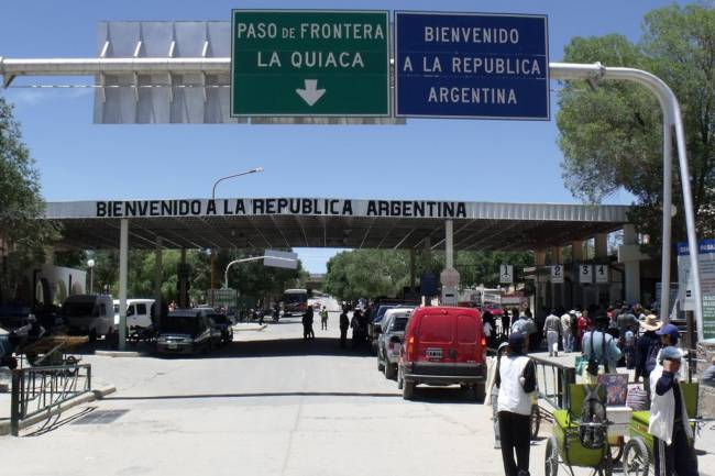Política migratoria: Alberto Fernández derogó un decreto del gobierno de Mauricio Macri