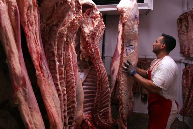 Cortes de carne: Se reabren las exportaciones y se amplía el Mercado Federal Ambulante