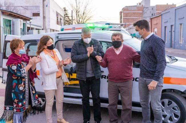 Sampacho, con una nueva ambulancia y mejor iluminación