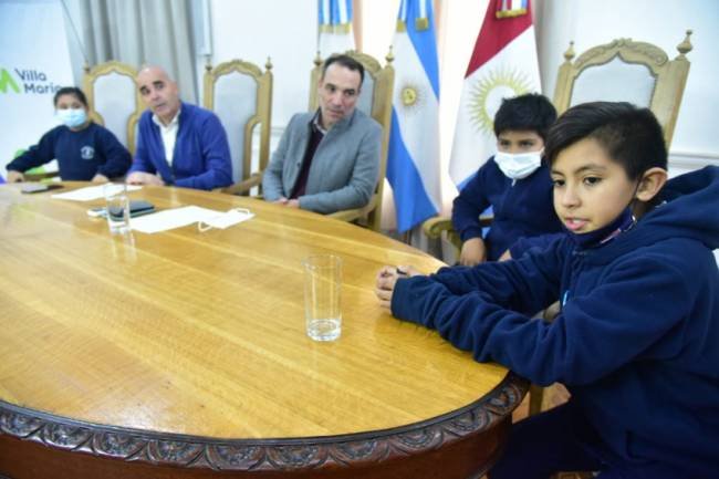 Alumnos villamarienses de cuarto grado realizarán la Marcha de los Cascos