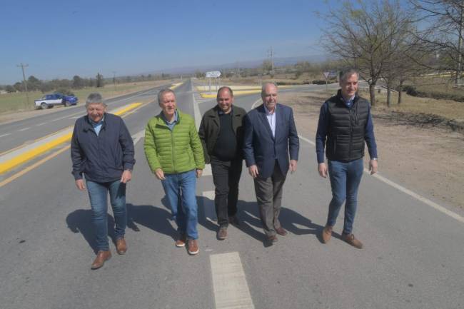Inauguraron los primeros 8 kilómetros pavimentados de la ruta provincial 23