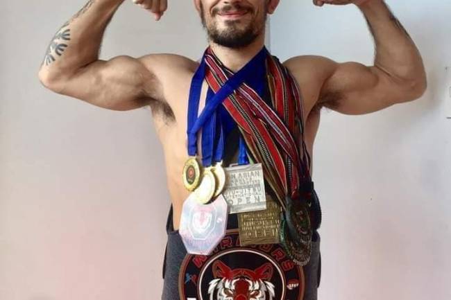 El "Roble" Nahuel Gandolfi:  triunfador argentino en artes marciales que la "pelea" en FILIPINAS
