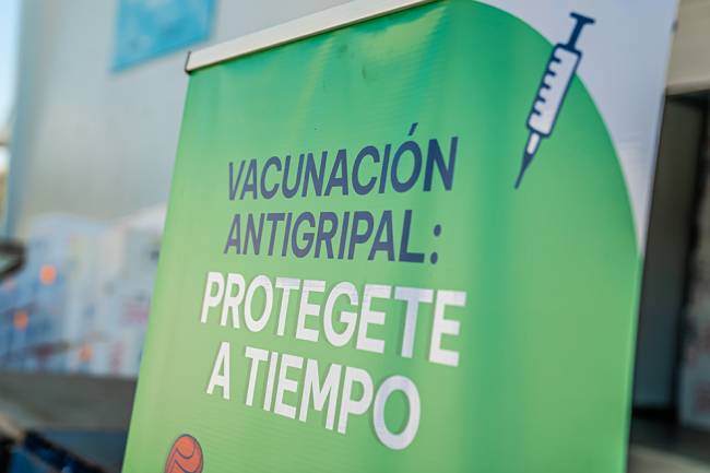 Se puso en marcha la vacunación antigripal en personas embarazadas y equipos de salud