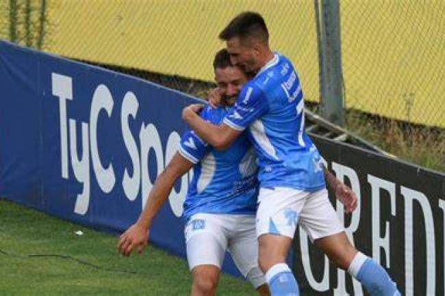 En Primera Nacional salen hoy a la cancha Estudiantes de Río Cuarto y Racing de N.Italia