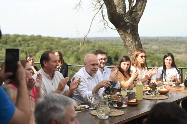 Horacio Rodríguez Larreta en Córdoba: recorrida por Sierras Chicas y almuerzo con funcionarios electos