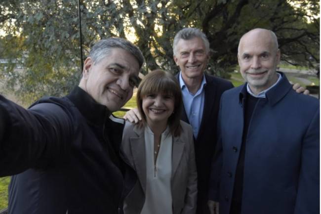 Selfie de la unidad: Mauricio Macri, Bullrich y Rodríguez Larreta respaldaron a Jorge Macri