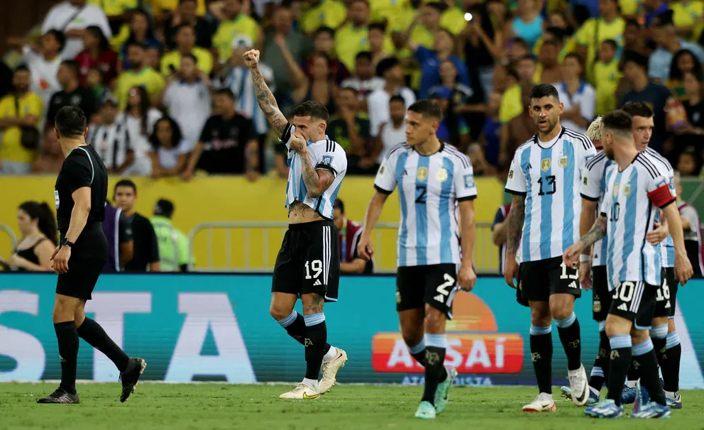 Argentina derrotó a Brasil, luego de la represión policial contra simpatizantes argentinos