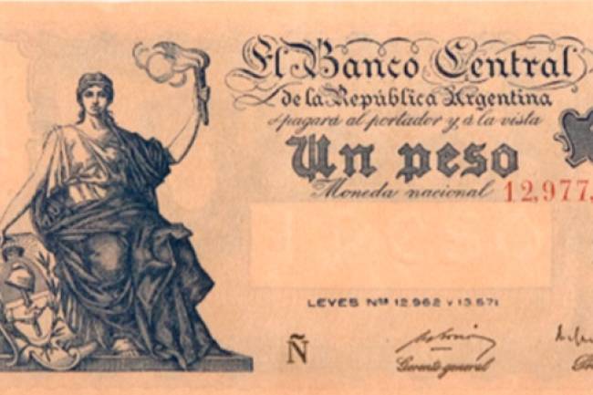 Porqué el peso argentino perdió trece ceros a lo largo de su historia?