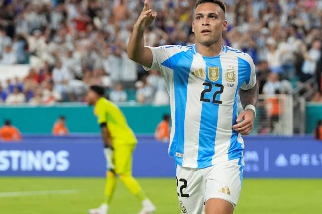 Copa América: Argentina venció 2 a 0 a Perú