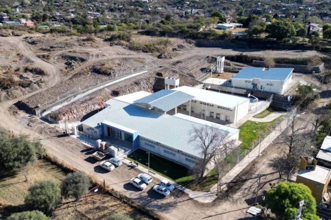 Última etapa de  la construcción de la Escuela Secundaria con Formación Profesional