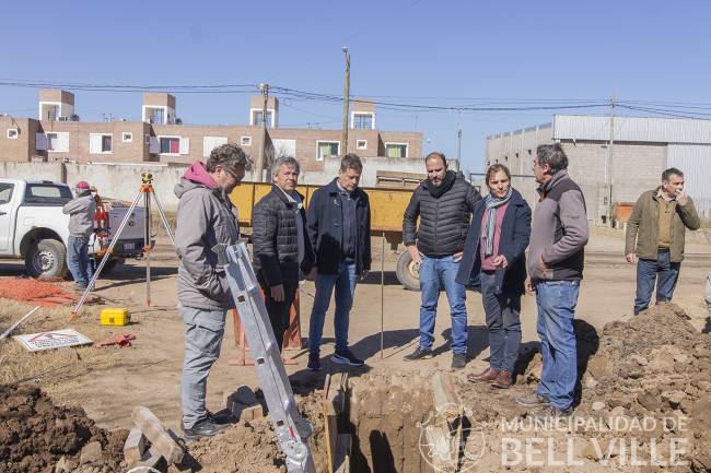 Comenzaron una mega obra de red cloacal que involucrará a casi 100 cuadras de Bell Ville