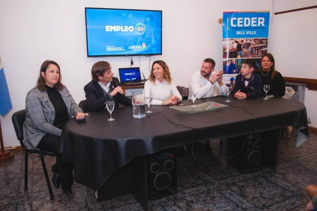 La Ministra Jure visitó Bell Ville para presentar el programa Empleo +26 