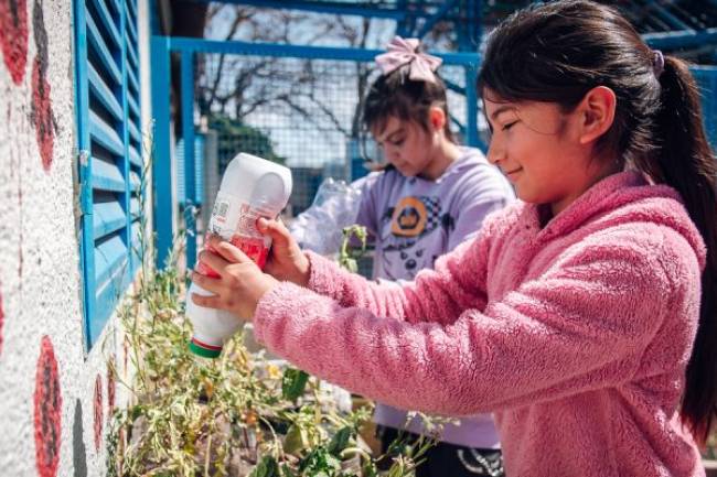 Con un enfoque innovador de aprendizaje, promueven la permanencia de los estudiantes en las aulas