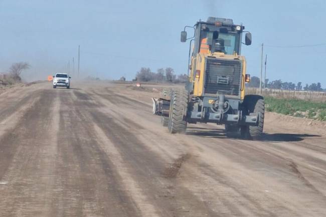 Gran avance en la pavimentación del camino que une Calchín Oeste y Ruta Provincial 10