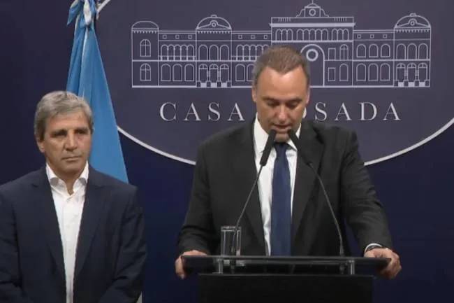 El Gobierno anunció una rebaja "temporal" de retenciones al campo y las eliminará para economías regionales