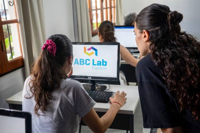 En La Puerta y Monte Cristo abrieron dos nuevos  Espacios ABC Lab 