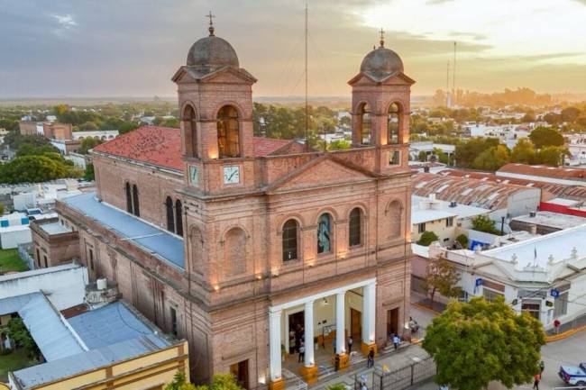 Declararon como Santuario Arquidiocesano Brocheriano a la Parroquia de Villa Santa Rosa de Rio Primero