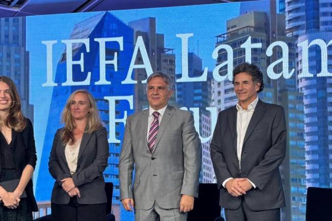 Para Llaryora, es fundamental el rol de la infraestructura para atraer inversiones y potenciar la producción local