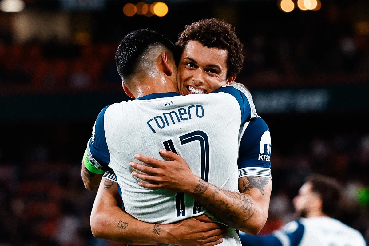 Cuti le ganó el duelo a Garnacho: El Tottenham campeón