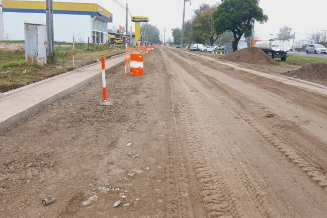 Sinsacate: $58 millones para obras iluminación  y cordón cuneta en Ruta 9 y  colectora 