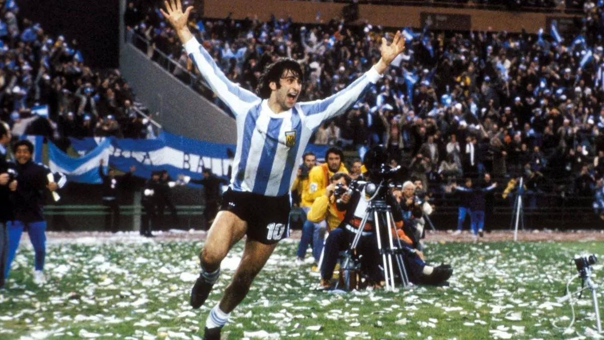 Historias de ídolos del fútbol cordobés: SIMPLEMENTE KEMPES "EL MATADOR DE BELL VILLE"