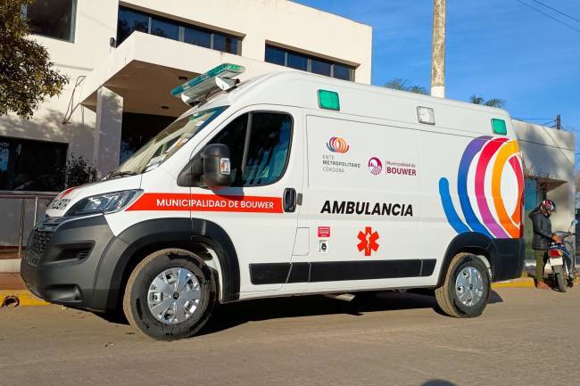 Bouwer suma una ambulancia 0 km gracias al aporte del Ente Metropolitano Córdoba