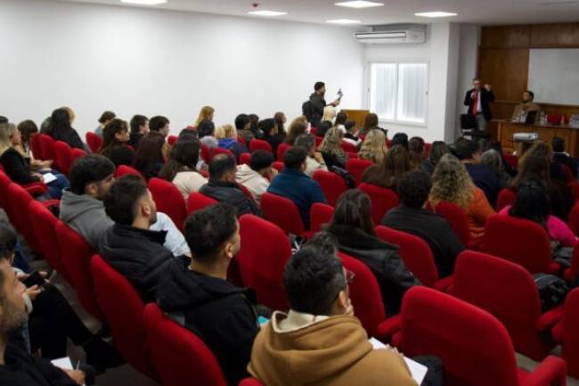 El Municipio lanza diplomatura inédita para personal administrativo de Centros de Salud