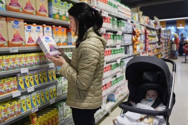 Criar un hijo en Argentina: Los costos básicos superan los $500.000 por mes