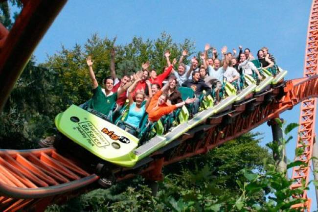 Adrenalina sobre rieles: Este 16 de agosto se celebra el Día Internacional de la Montaña Rusa