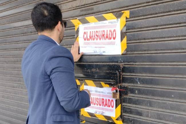 Clausuraron tres concesionarias en Córdoba Capital por presuntas estafas a clientes