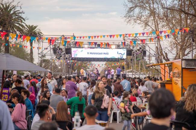Confirmaron las nuevas fechas para la 2ª edición del Festival Adeeentro