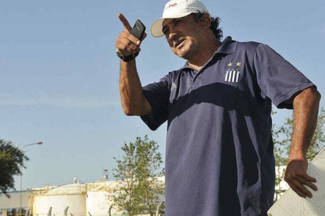 Historia de ídolos del fútbol cordobés: Héctor Chazarreta