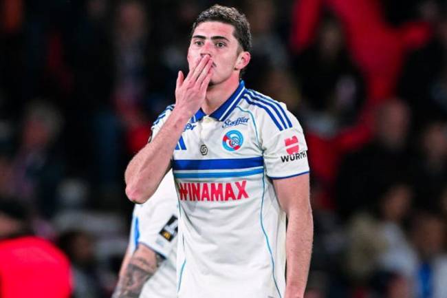 El cordobés que la rompe en Francia como máximo artillero