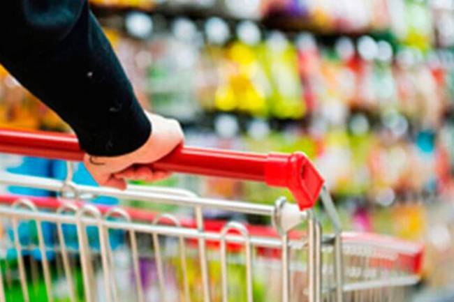 Supermercados y farmacias registran retrocesos, pero e-commerce y mayoristas lideran el crecimiento