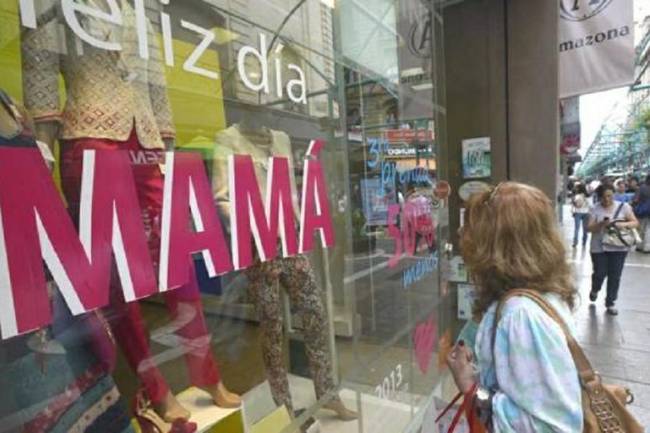 Las ventas del Día de la Madre no repuntan y acumulan cuatro caídas seguidas