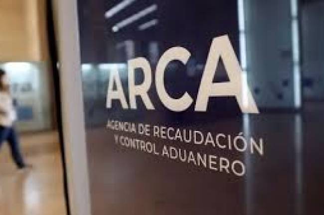 ARCA reporta recaudación de $16,16 billones en octubre y advierte sobre variaciones reales