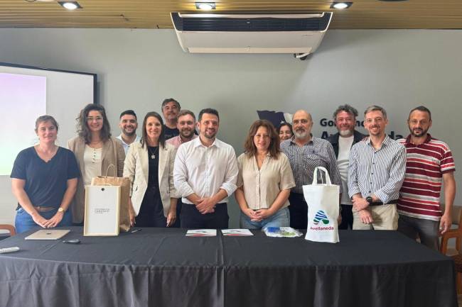 Colonia Caroya y Avellaneda fortalecen lazos con un convenio turístico y cultural