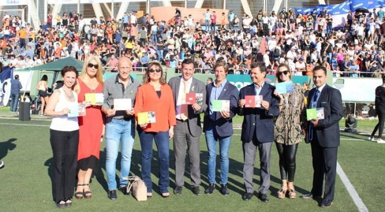 El partido por La Paz reunió a grandes referentes de la política y del deporte