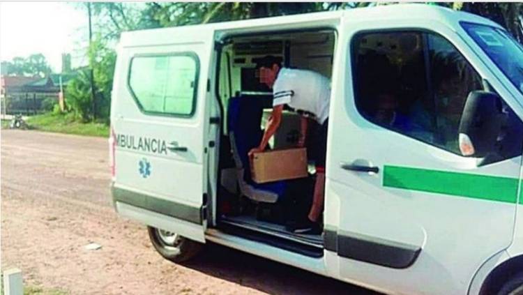 Detuvieron una ambulancia que transportaba cajas de fernet y packs de gaseosas