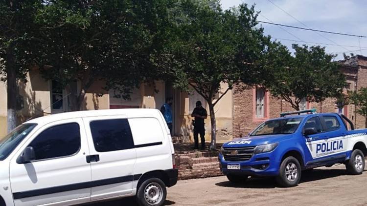 A una mujer acusada de abuso sexual en Buenos Aires la detienen en un pueblo cordobés  