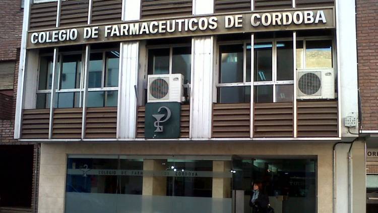 Allanamiento en Colegio de Farmacéuticos: Ordenan la detención de su titular