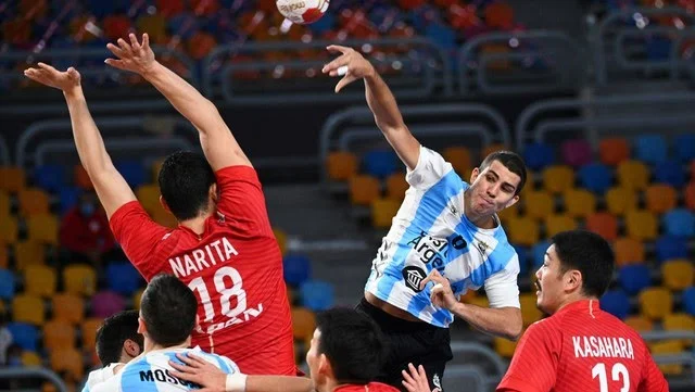 Handball: Argentina ganó y pone la mira en los cuartos.