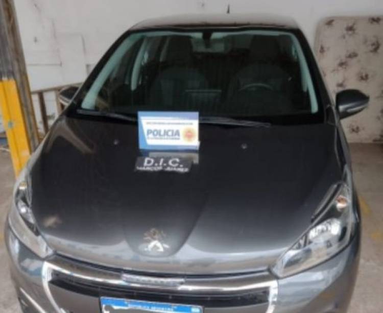 Marcos Juarez: Encontraron un auto robado hace 2 años en una concesionaria