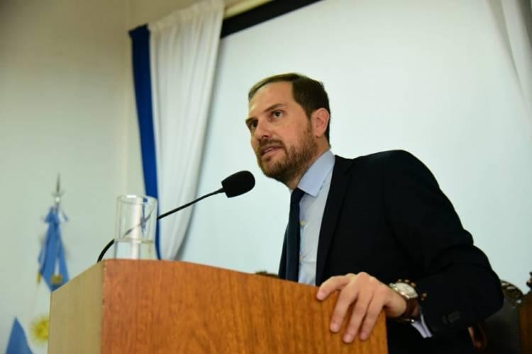 Para la UCR Villa María, Martín Gill miente
