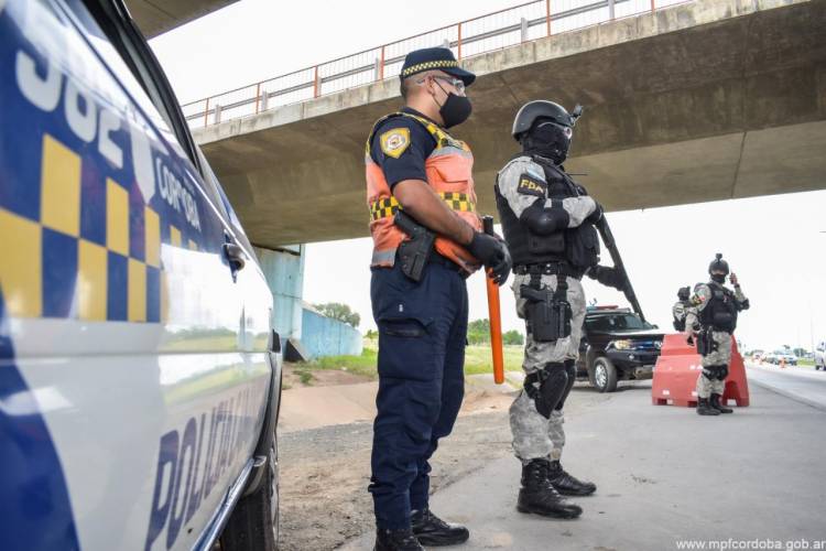 En un control de la Caminera, incautan cocaína y marihuana