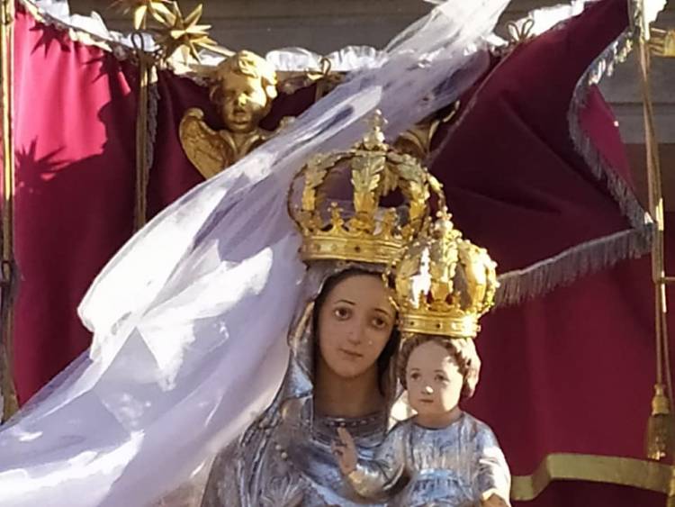 ¿Milagro en Sampacho? Un brillo inusual iluminó el rostro de la Virgen