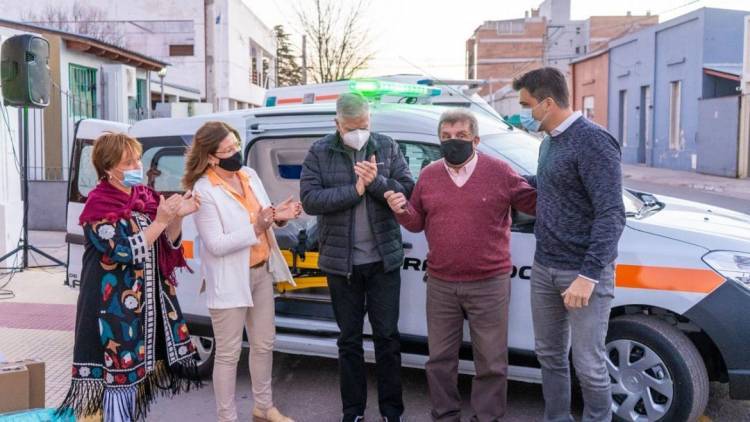 Sampacho, con una nueva ambulancia y mejor iluminación