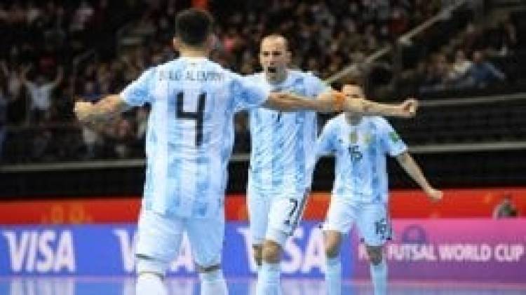 Argentina le ganó a su eterno rival Brasil y está en la final del Mundial de Futsal